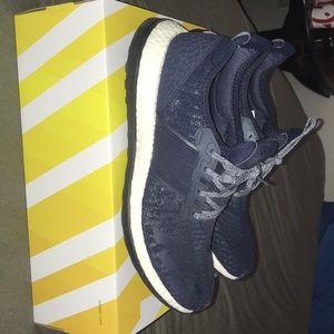 adidas pure boost w/ box!!